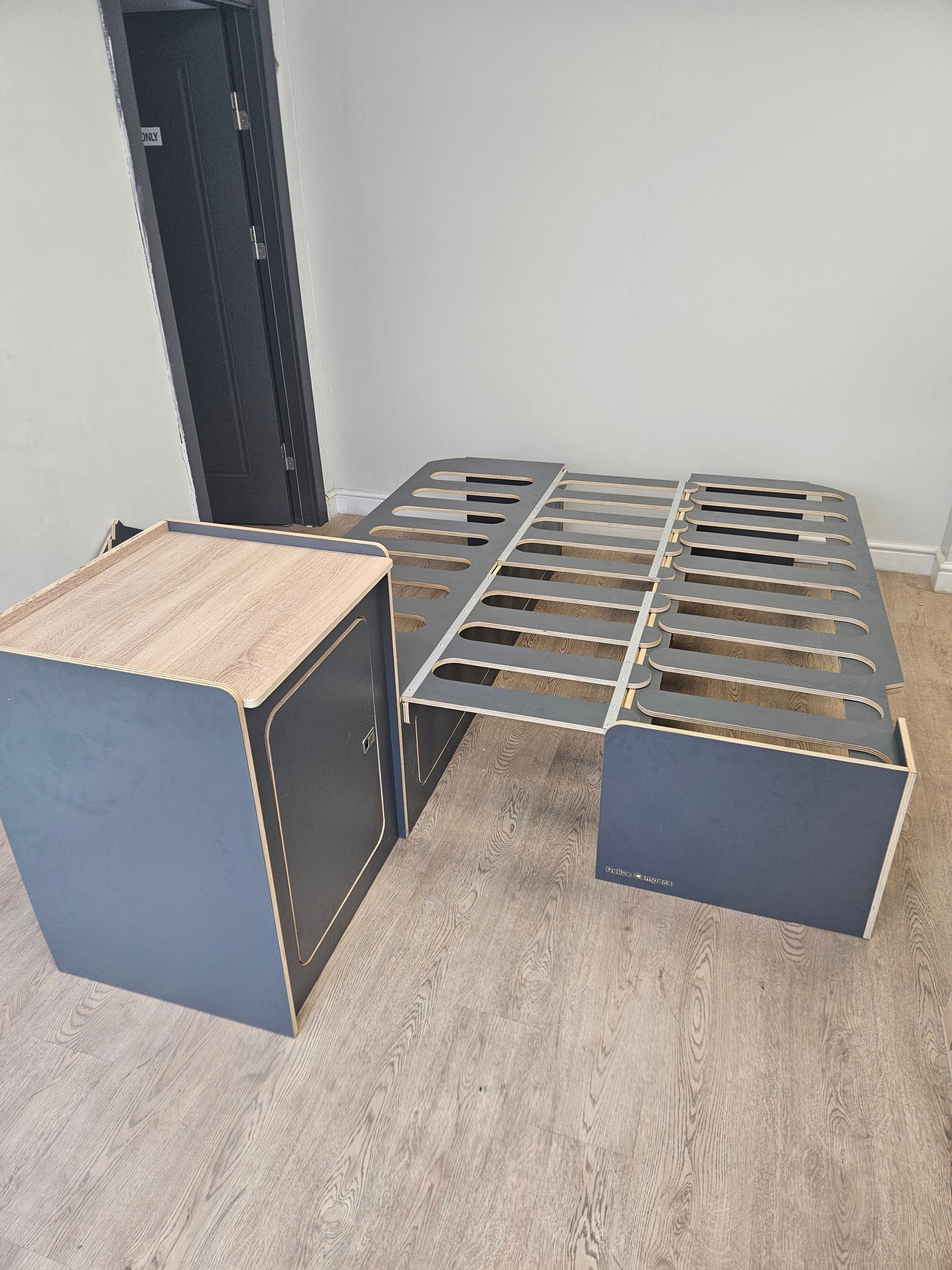Campervan Bed and Cabinet- Customisable Colours - VW T5/T6/ LWB