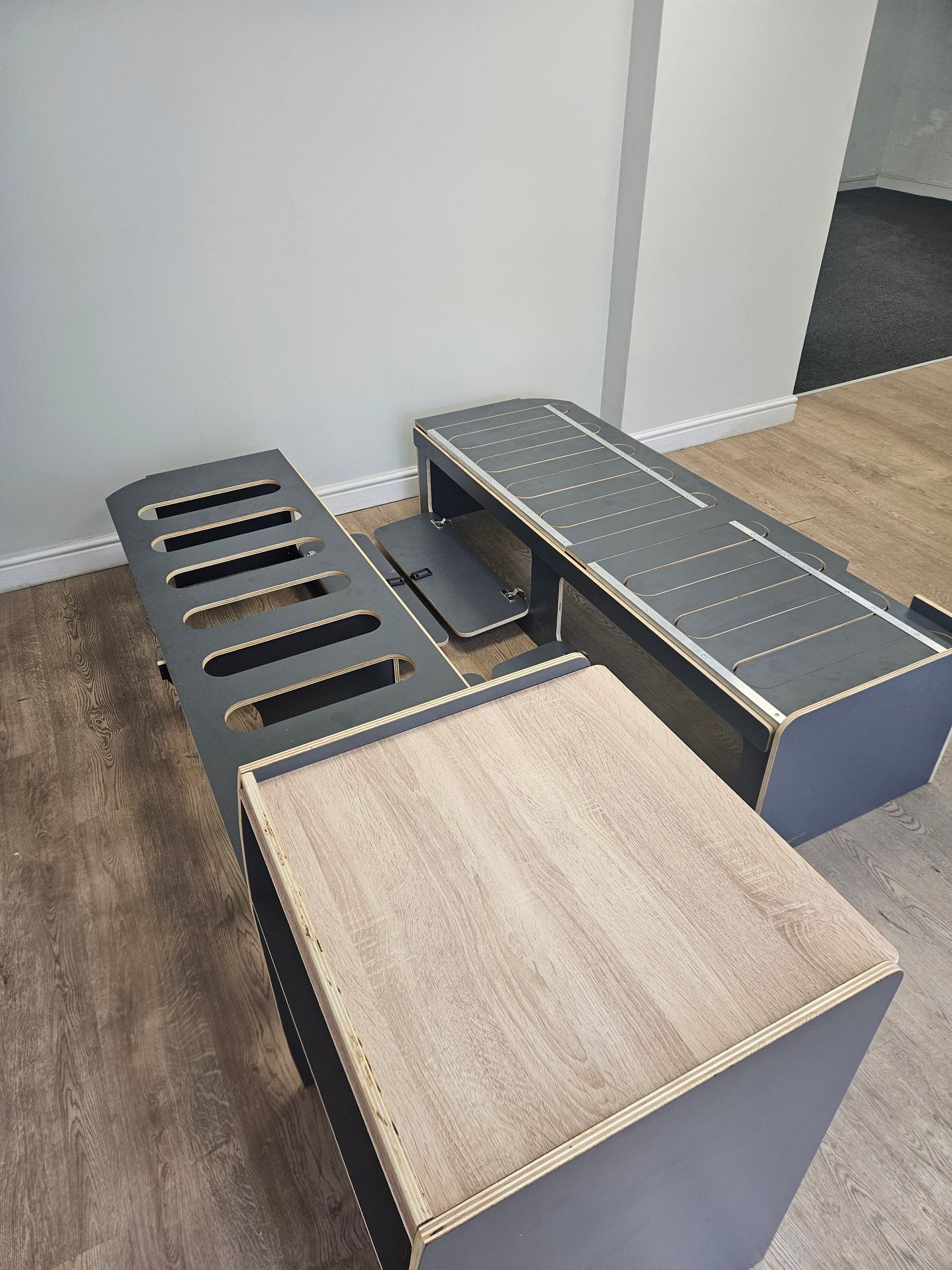 Campervan Bed and Cabinet- Customisable Colours - VW T5/T6/ LWB