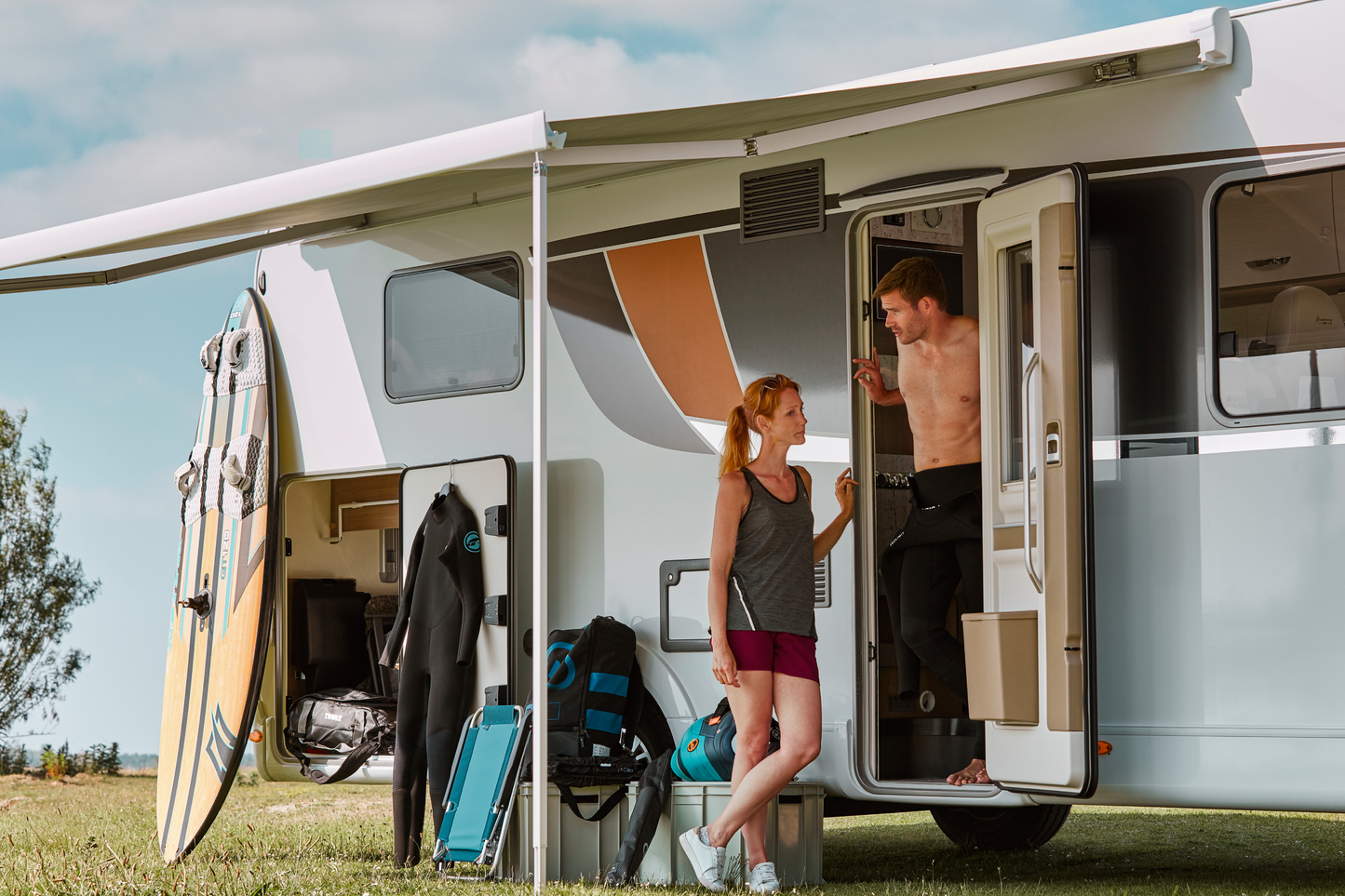 THULE 8000 OMNISTOR (Anodized/Black/Silver)