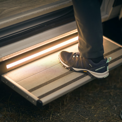 Thule G2 Slide-Out Step 12V – Electric Campervan & Motorhome Entry Step