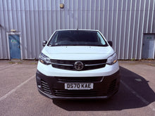 🚐 Vauxhall Vivaro Dynamic 1.5 Turbo D (DS70 KAE) – £9,999 + VAT