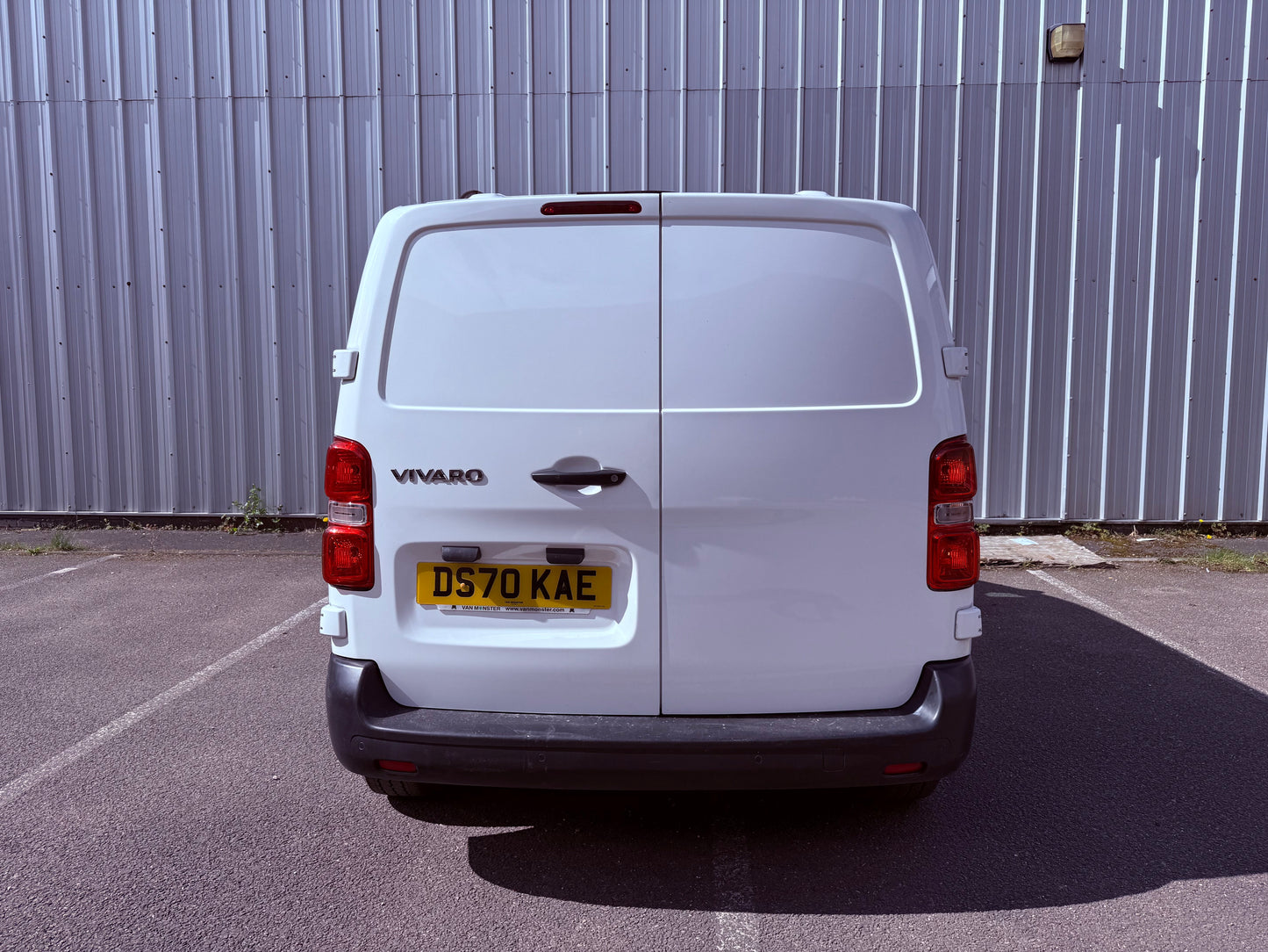 🚐 Vauxhall Vivaro Dynamic 1.5 Turbo D (DS70 KAE) – £9,999 + VAT