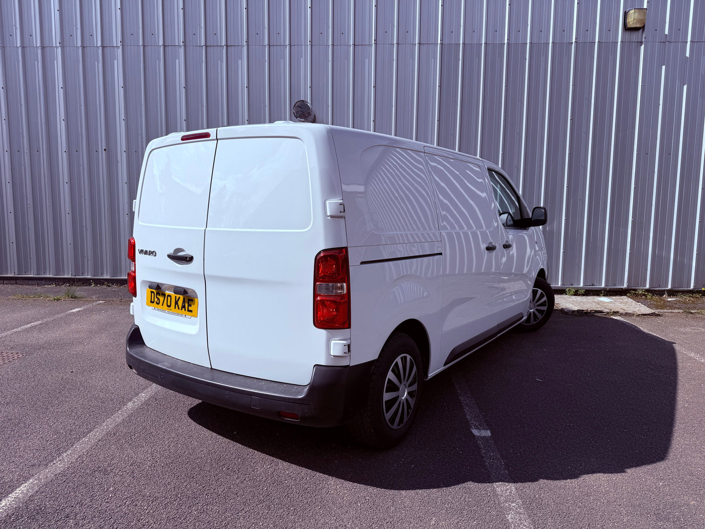 🚐 Vauxhall Vivaro Dynamic 1.5 Turbo D (DS70 KAE) – £9,999 + VAT