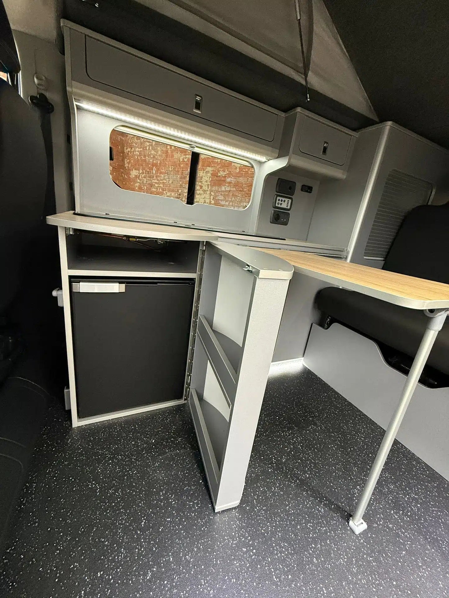 Nissan Primastar Tekna DCI, 2022 Relive Campers and Conversions